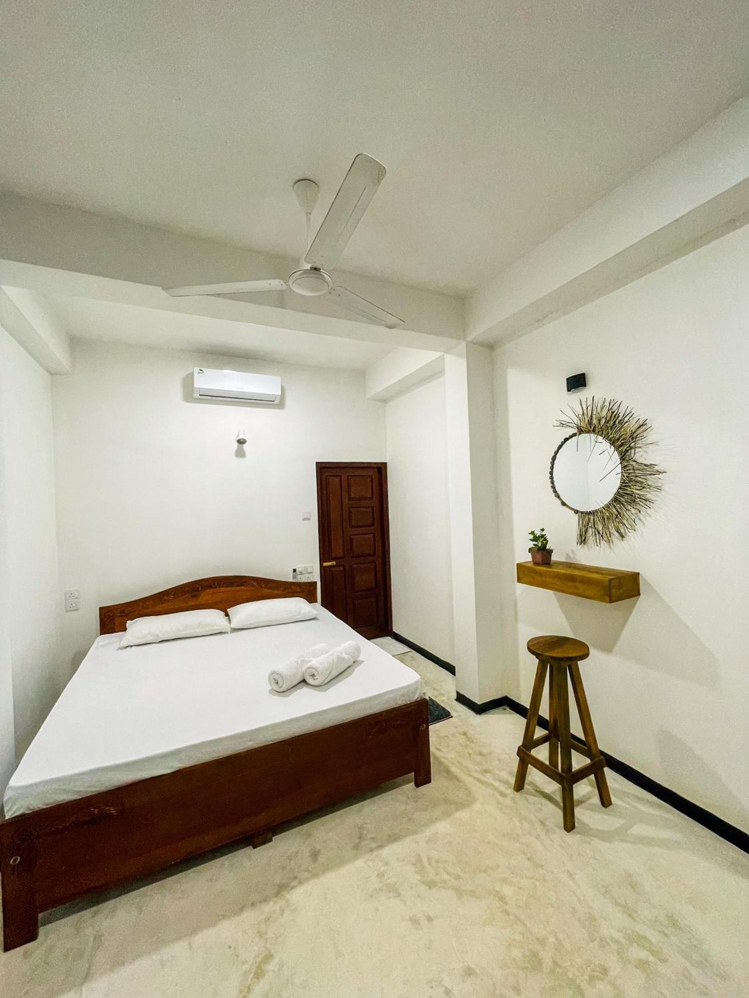 Bed and Breakfast La Fiesta Weligama Pokoj fotografie